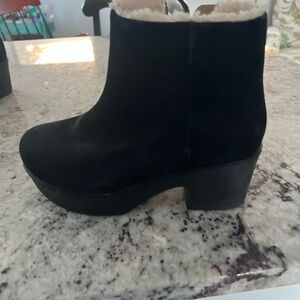 FitFlop Pilar Shearling-Lined Black Suede Ankle Boots 8